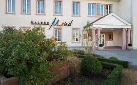 Hotel Halber Mond Heppenheim
